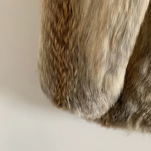 Women’s Authentic Vintage Fox Fur Coat - Picture 6 of 11